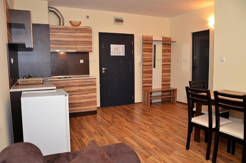 Ivtour Apartments In Yalta Complex Golden Sands Ruang foto